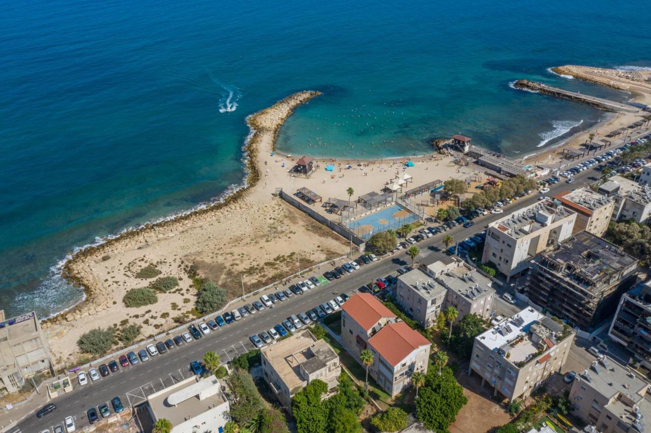 Port City Haifa - Luxury Apartments 50 Mtrs From The Beach Esterno foto